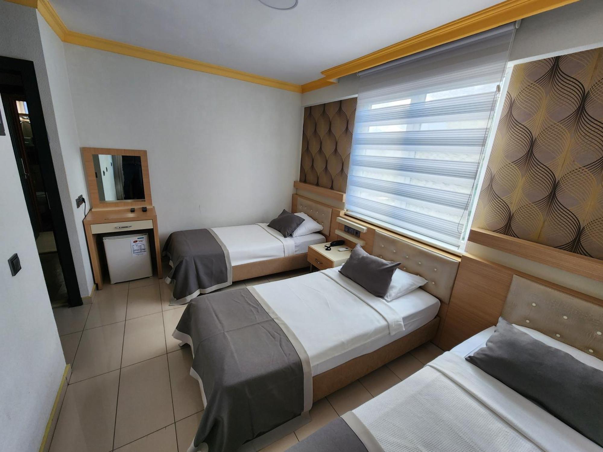 Antalya Konyaalti Guenduez Otel Buitenkant foto