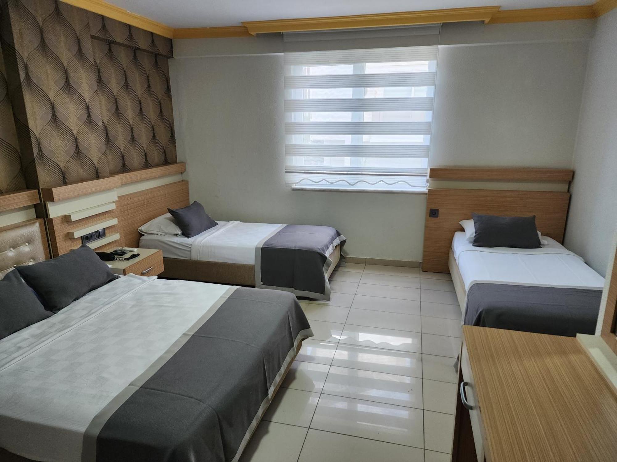 Antalya Konyaalti Guenduez Otel Buitenkant foto